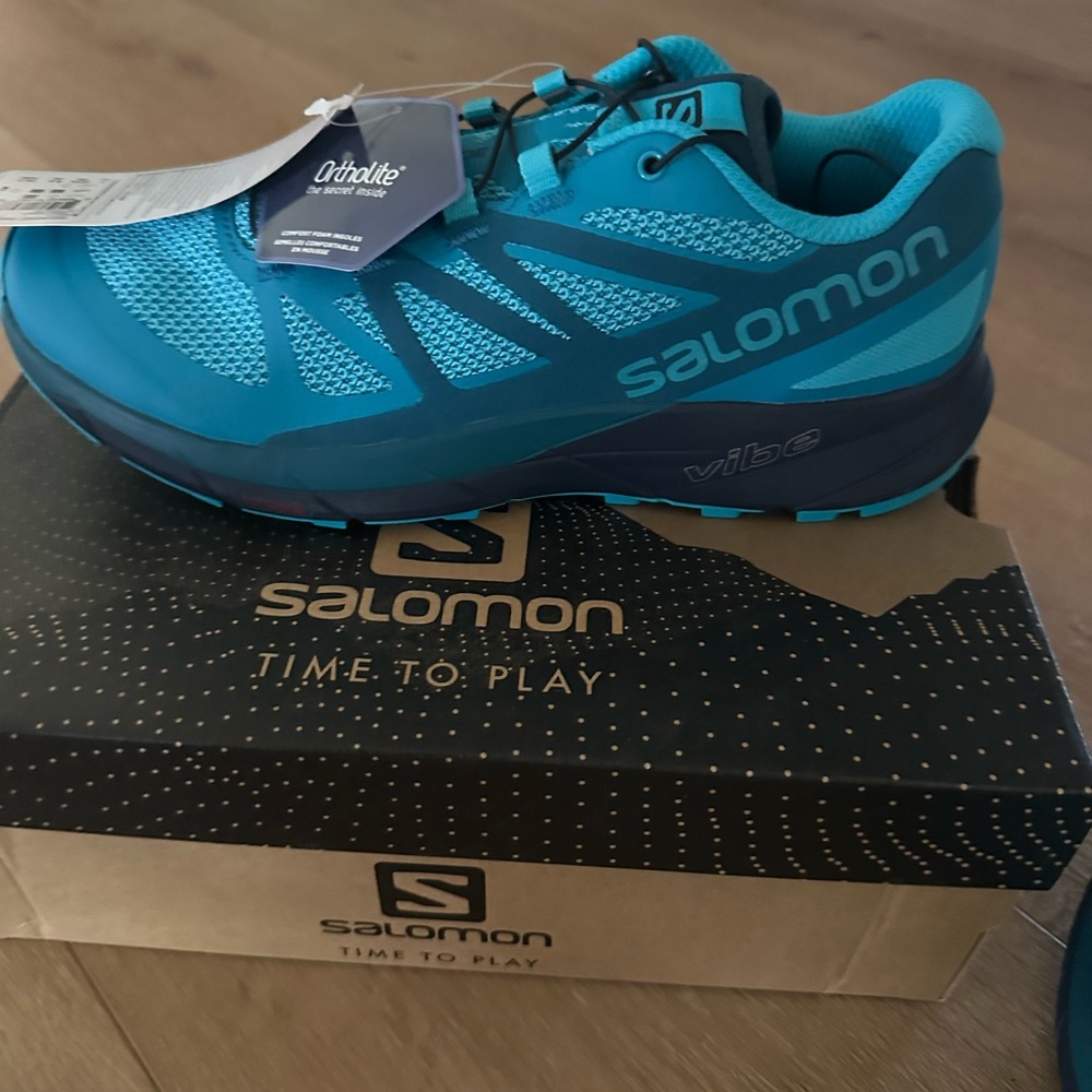 Salomon Blue Athletic Shoes